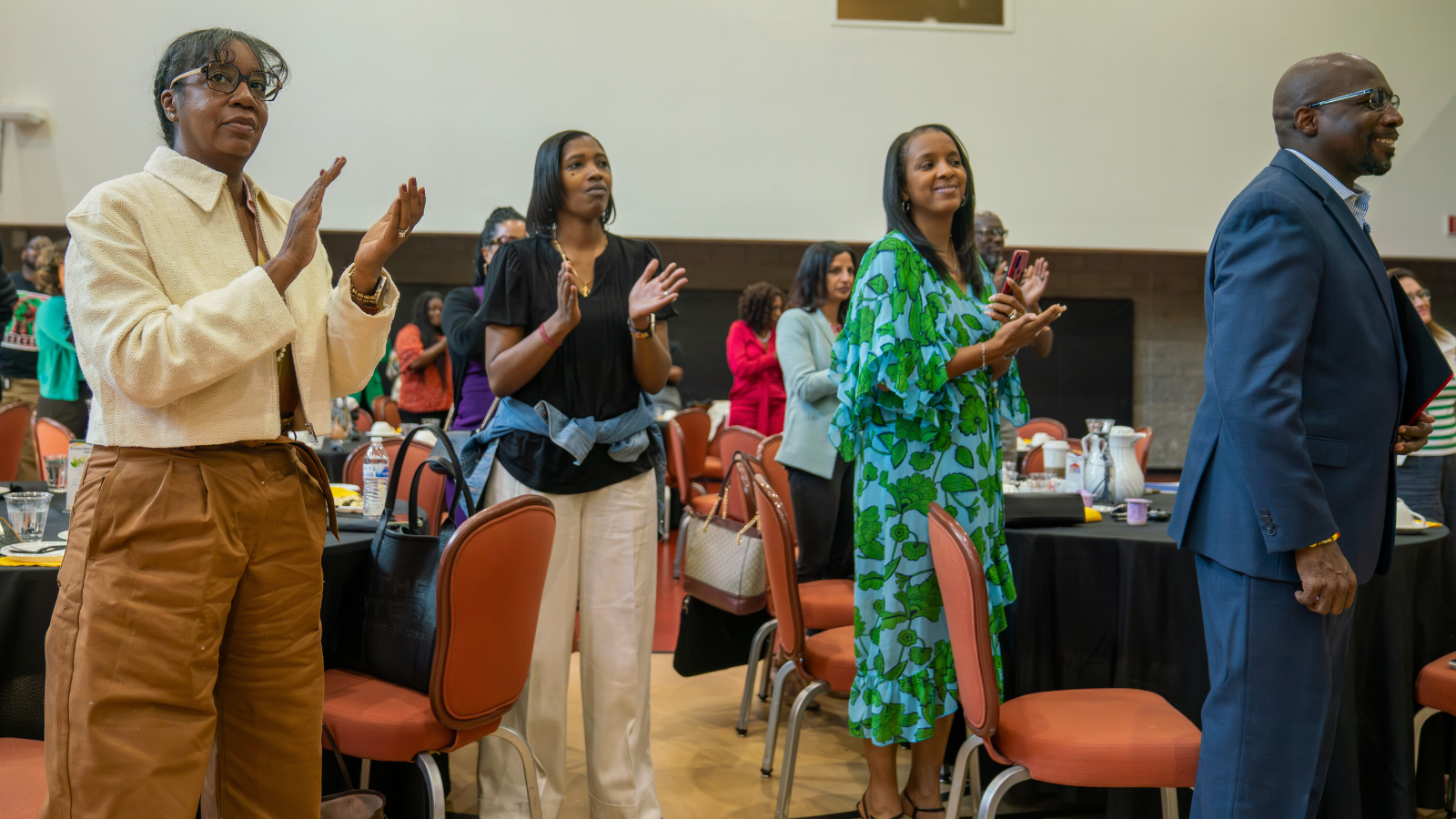 Final crowd photo sponsor