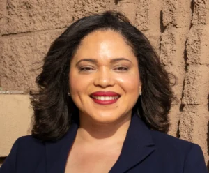 RacquelArmstrongheadshot (1)